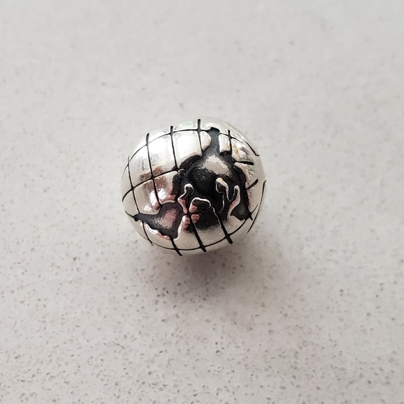 Pandora Charm - Globe